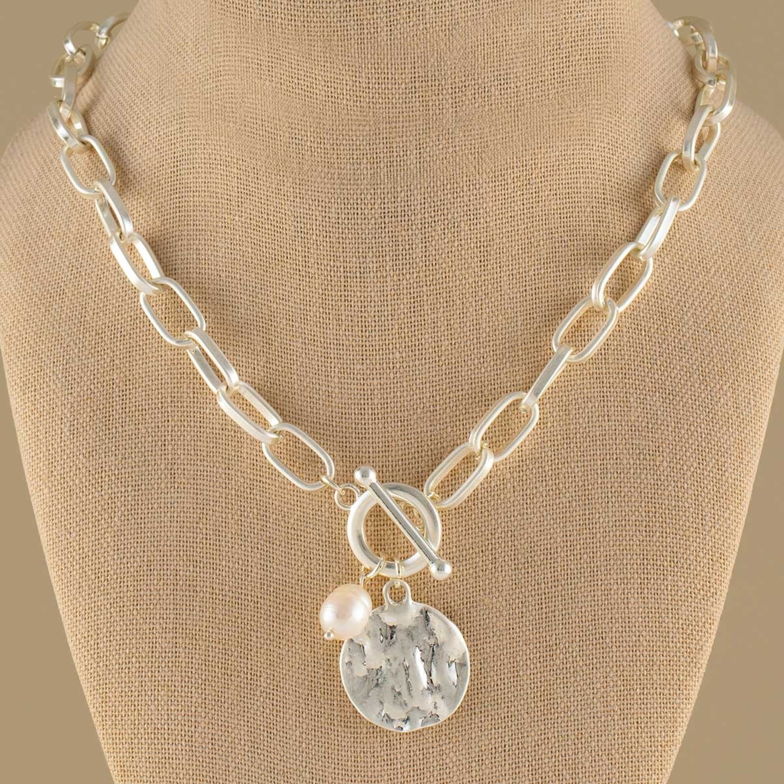 Meravic NECKLACE LINKS CIRCLE PEARL SILVER TOGGLE    C3320 loading=
