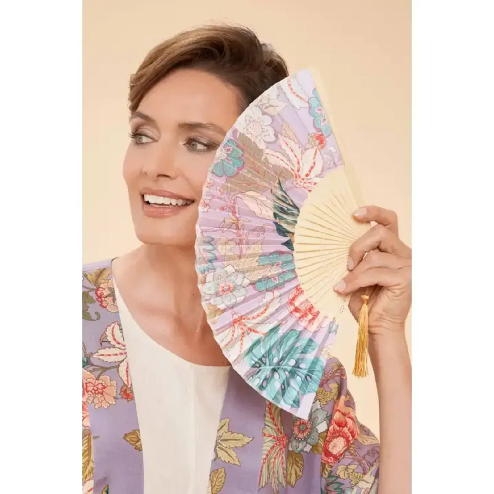 Powder Satin Fan Lavender Paisley   FAN18 loading=