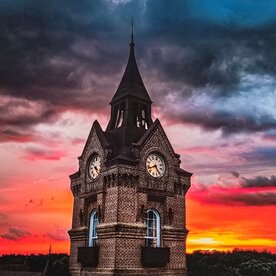 Oswaldo Tapia Dieso Newberry Scene Notecard (1)   (consignment)