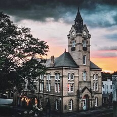 Oswaldo Tapia Dieso Newberry Scene Notecard (1)   (consignment)