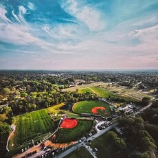 Oswaldo Tapia Dieso Newberry Scene Notecard (1)   (consignment)