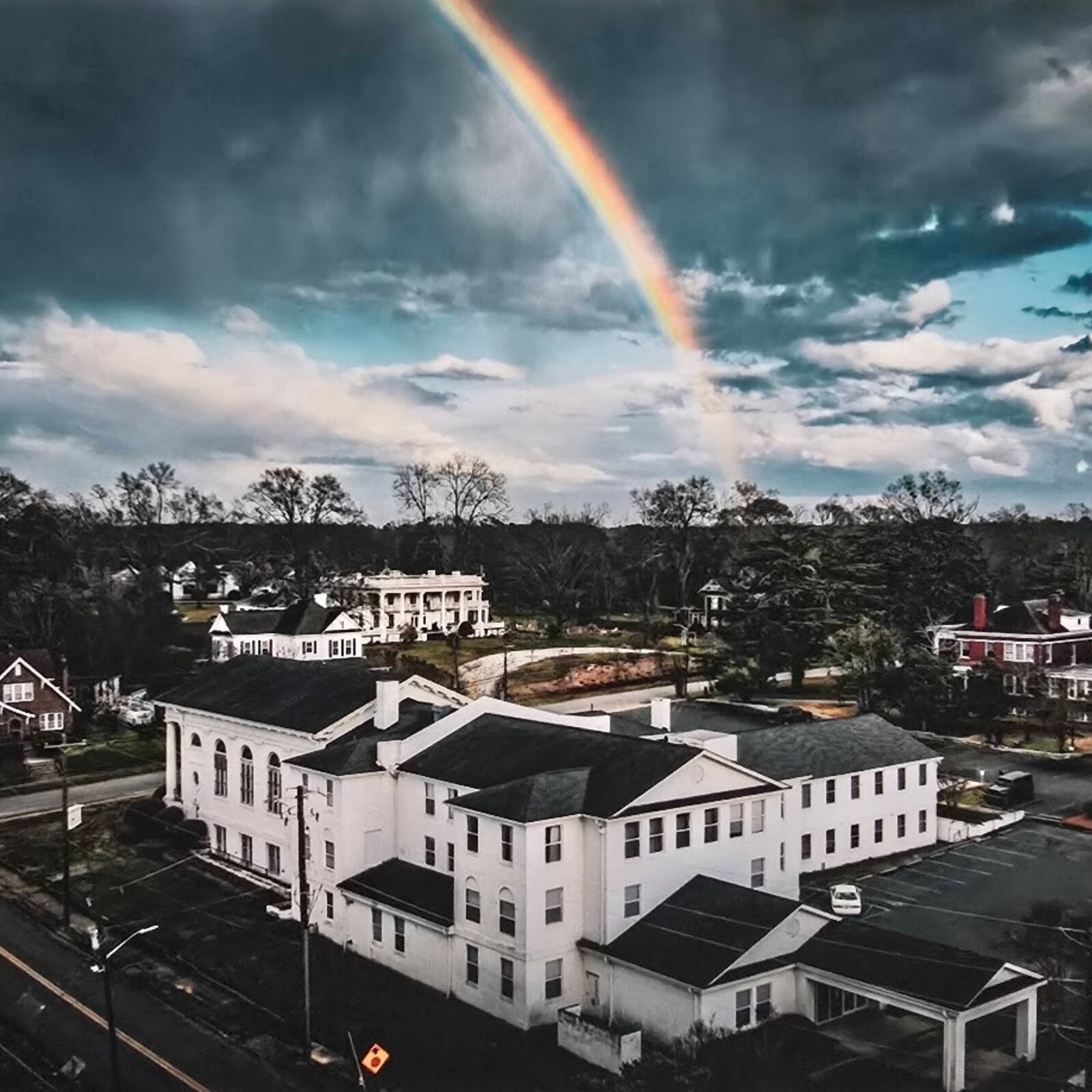 Oswaldo Tapia Dieso Newberry Scene Notecard (1)   (consignment) loading=