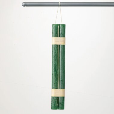 Sullivans Holly Green Timber Taper Hanging Candle, Burn time 15hrs  CT120HOL
