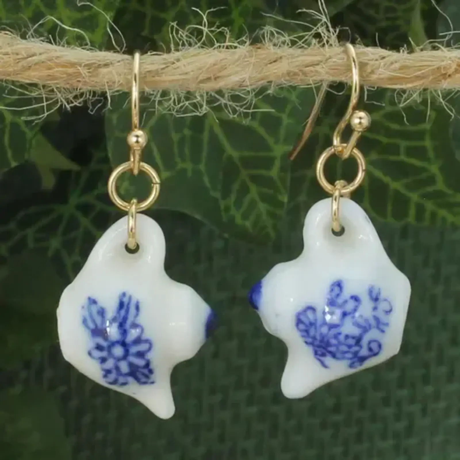 ZAD Earrings- I'm A Little Teapot Ceramic  E4684 loading=