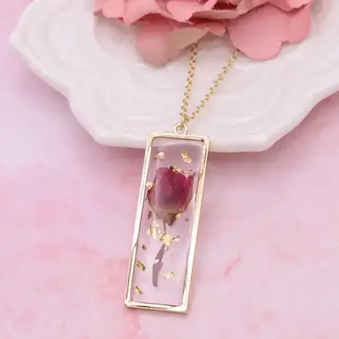 ZAD Gold Bar Red Dried Flower Necklace  N5561