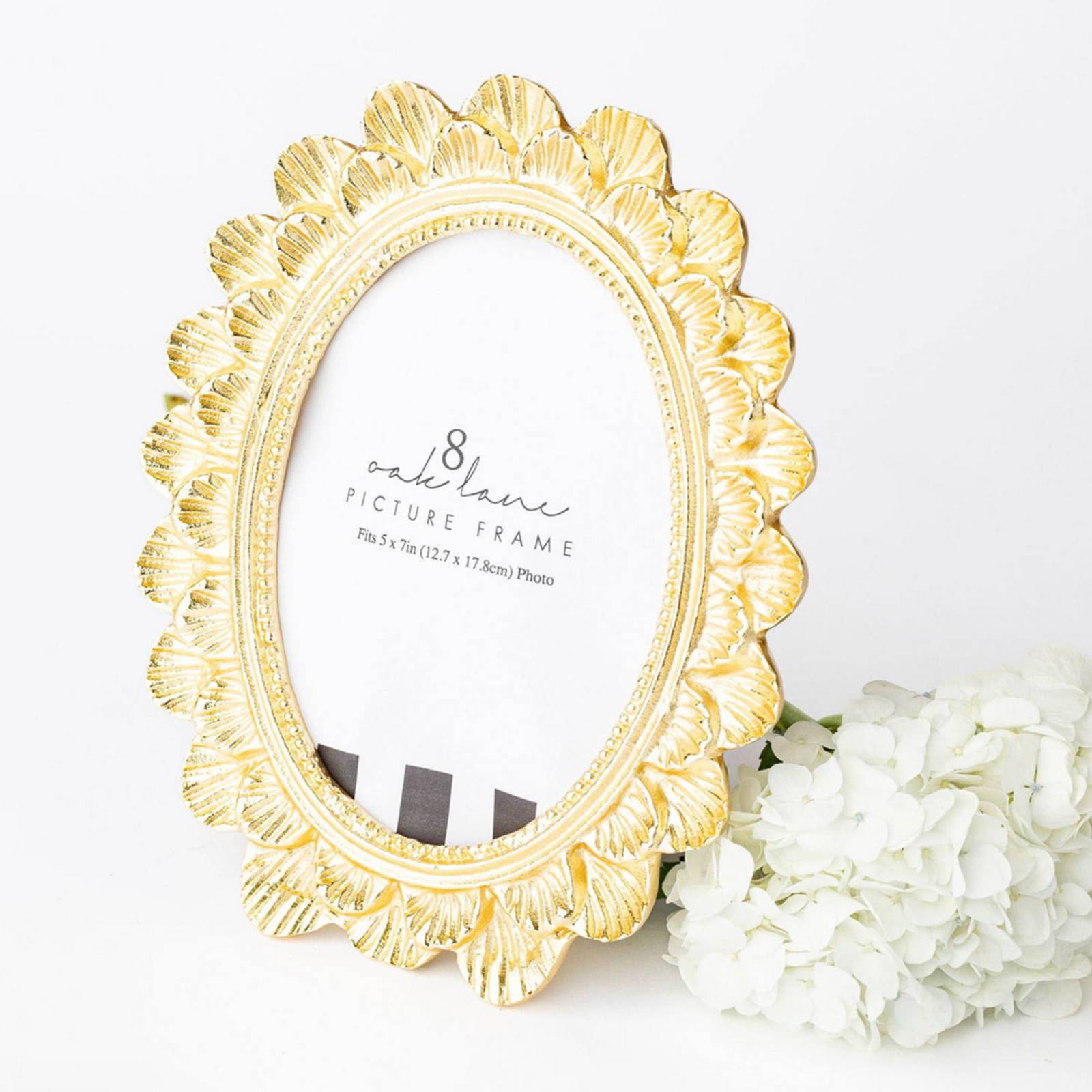 8 Oak Lane Scalloped 5x7 Picture Frame   EN075SCA loading=