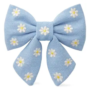 The Foggy Dog Daisy Embroidered Lady Bow