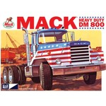 MPC Models 1/25 Mack DM800 Semi Tractor Kit