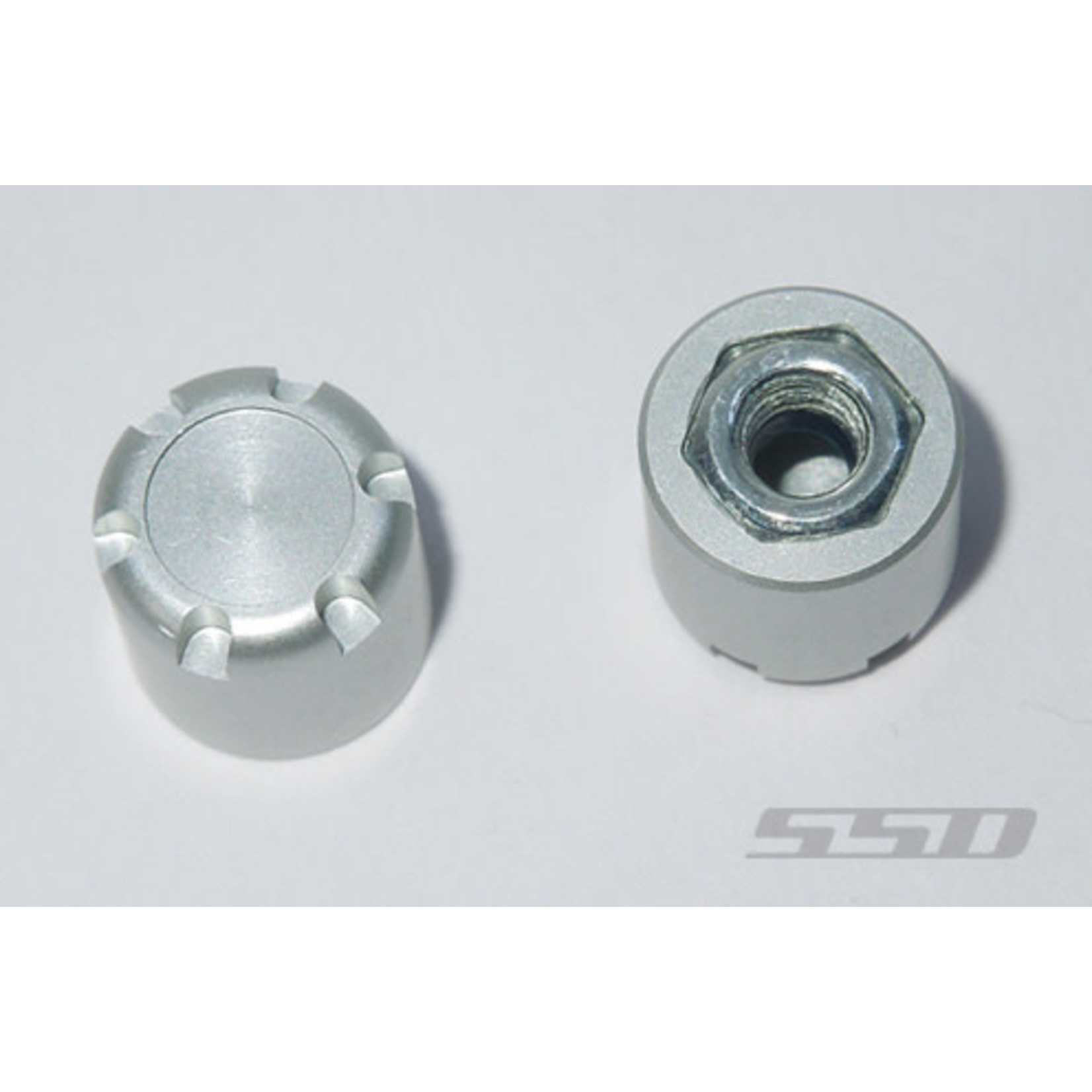 SSD RC SCALE HUBS SILVER