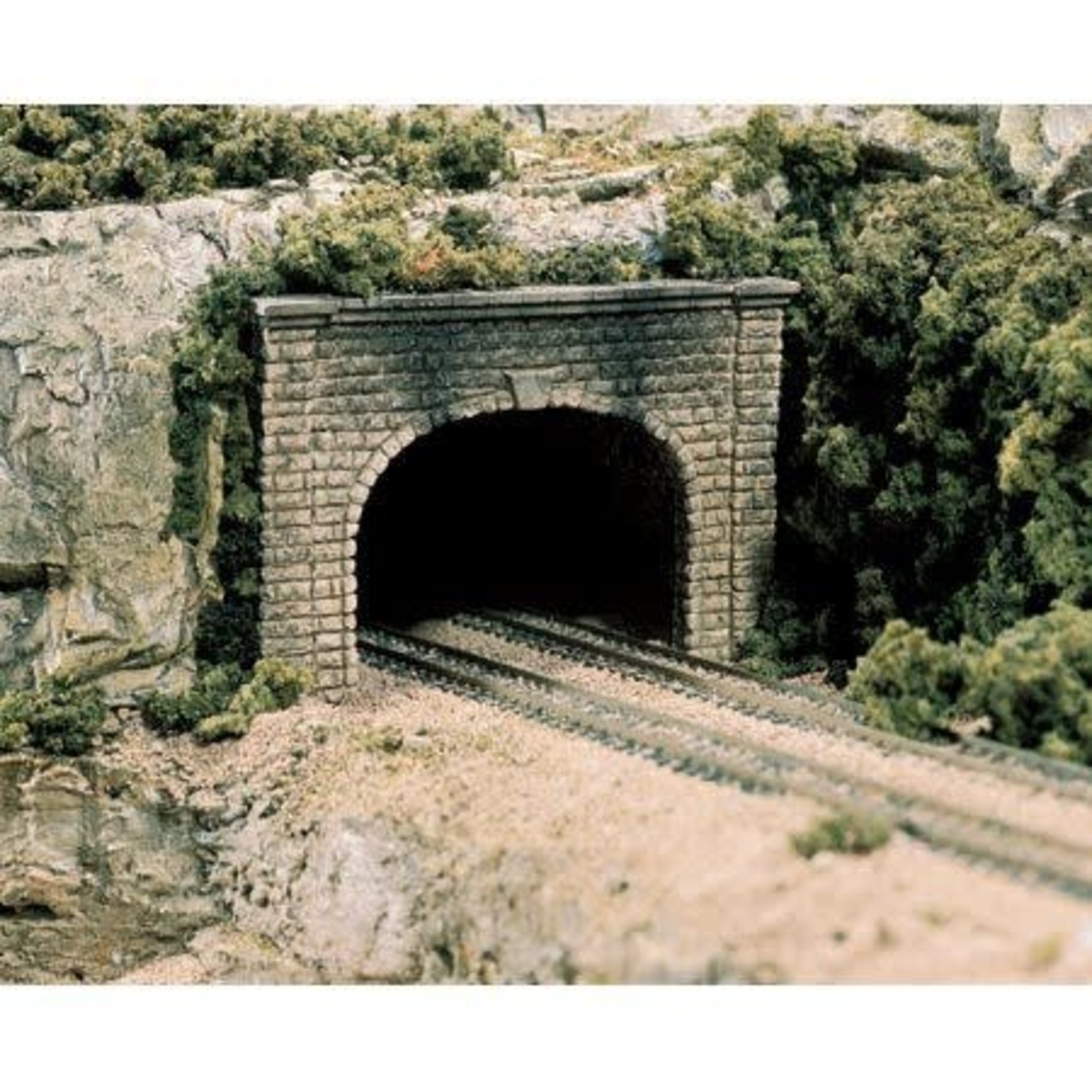 Woodland Scenics HO Double Tunnel Portal, Cut Stone