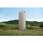 Walthers Cornerstone HO Rural Concrete-Style Silo Kit