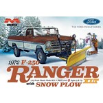 Moebius Models 1/25 1972 Ford F-250 4x4 with Snow Plow kit