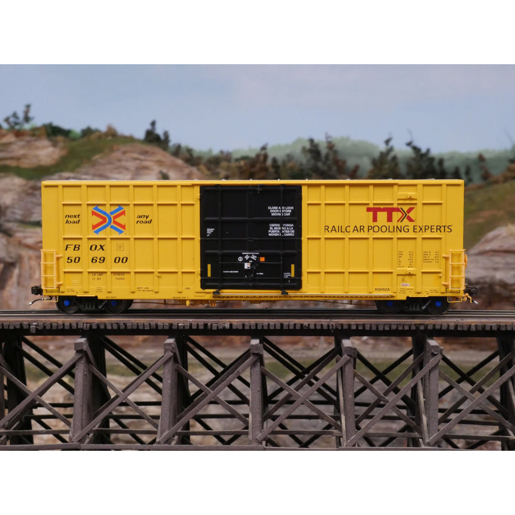 Auora Scale Miniatures HO Scale Gunderson / Greenbrier 6276 cf 50′ Plate F Boxcar - FBOX (2016 ver.)