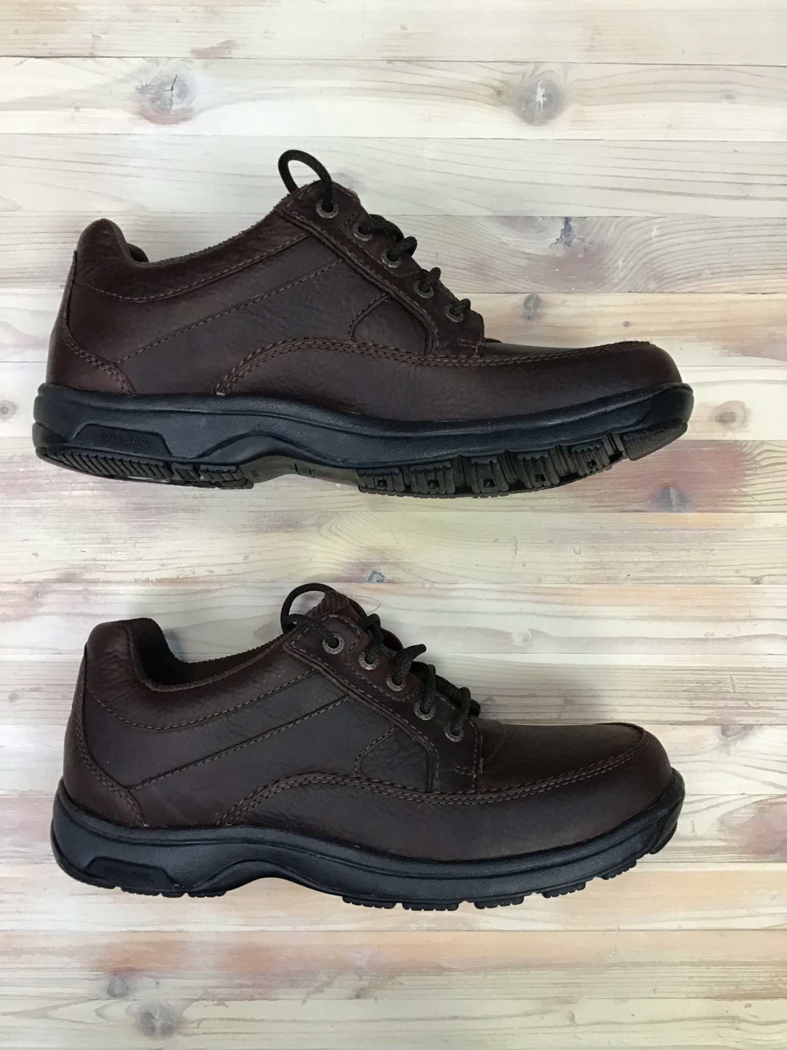 Dunham shoes retailers sale