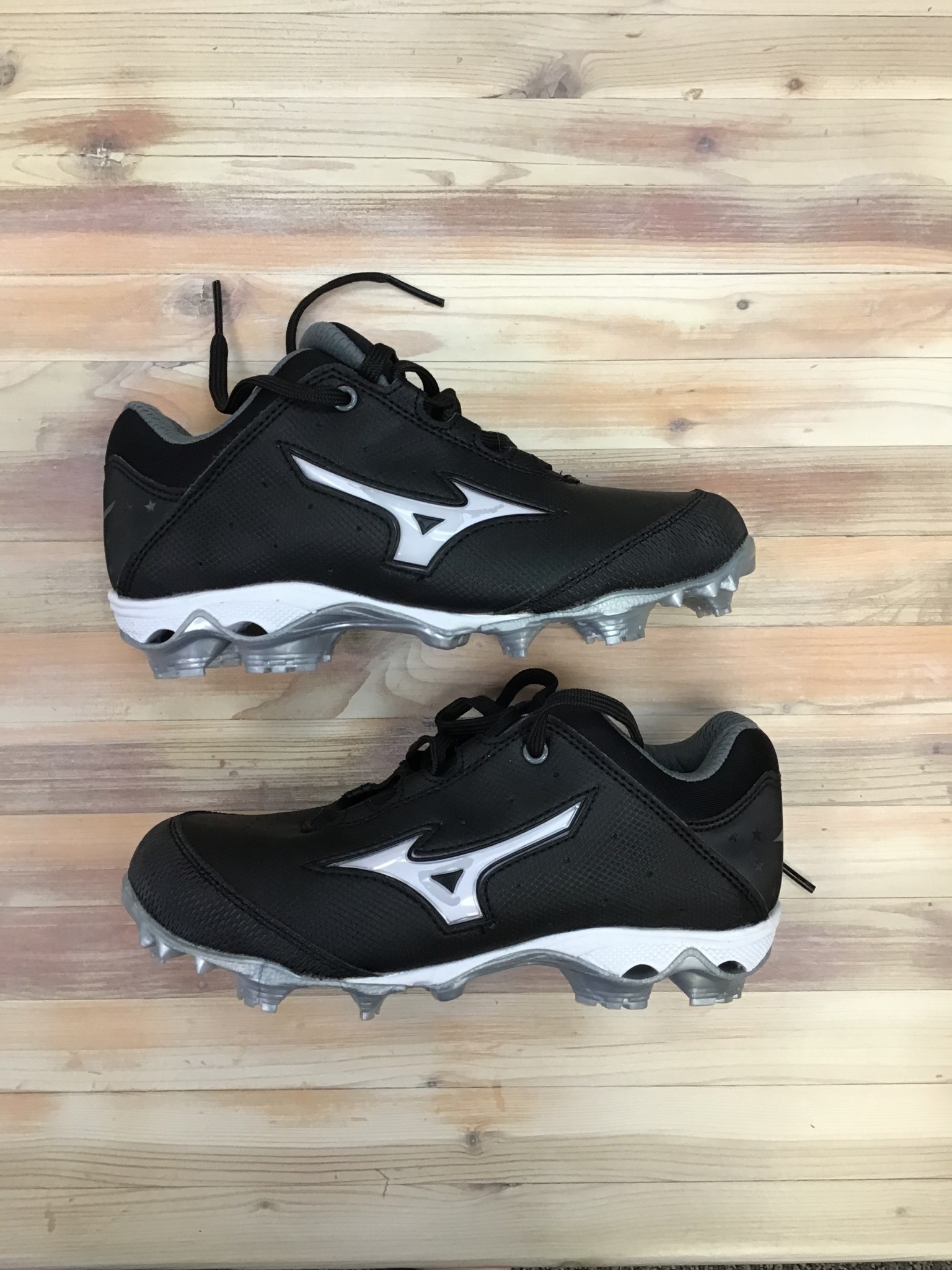 Mizuno women's finch elite switch deals softball cleat