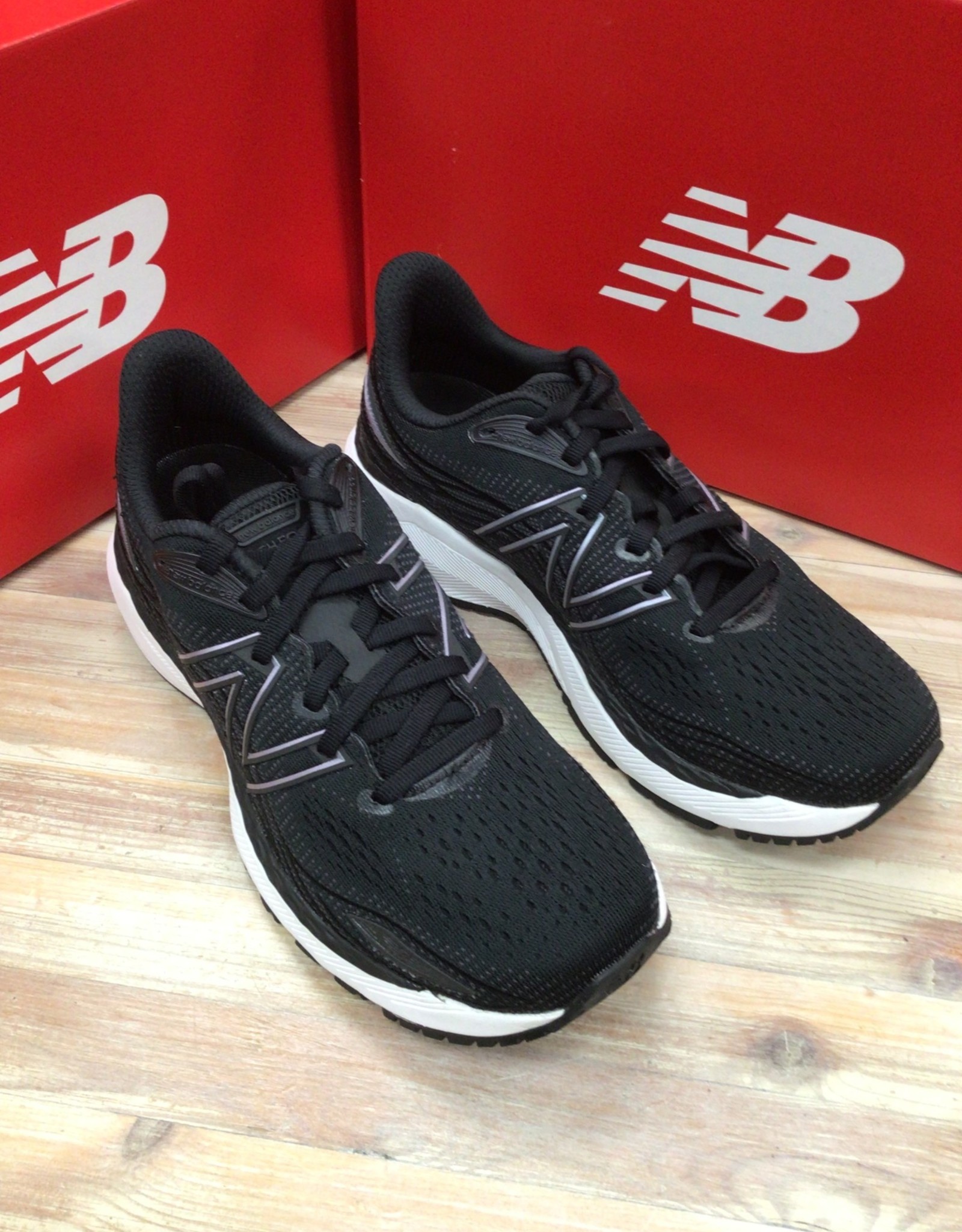 New Balance New Balance W860 (updated) Ladies’