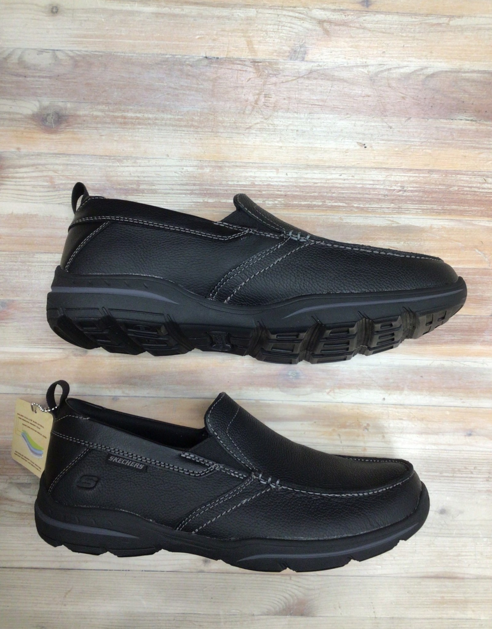 Skechers Men's Harper-Forde Slip-Ons, Black, 6.5 M US : :  Clothing, Shoes & Accessories