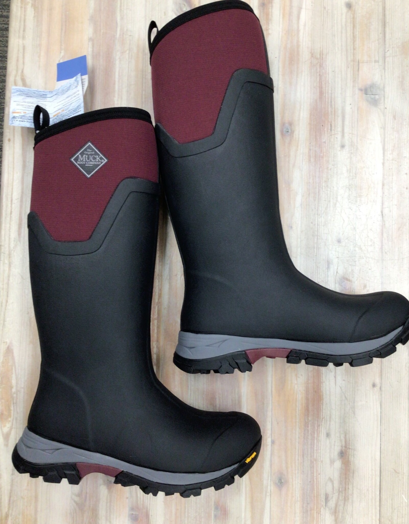 Women's arctic ice on sale tall muck boots