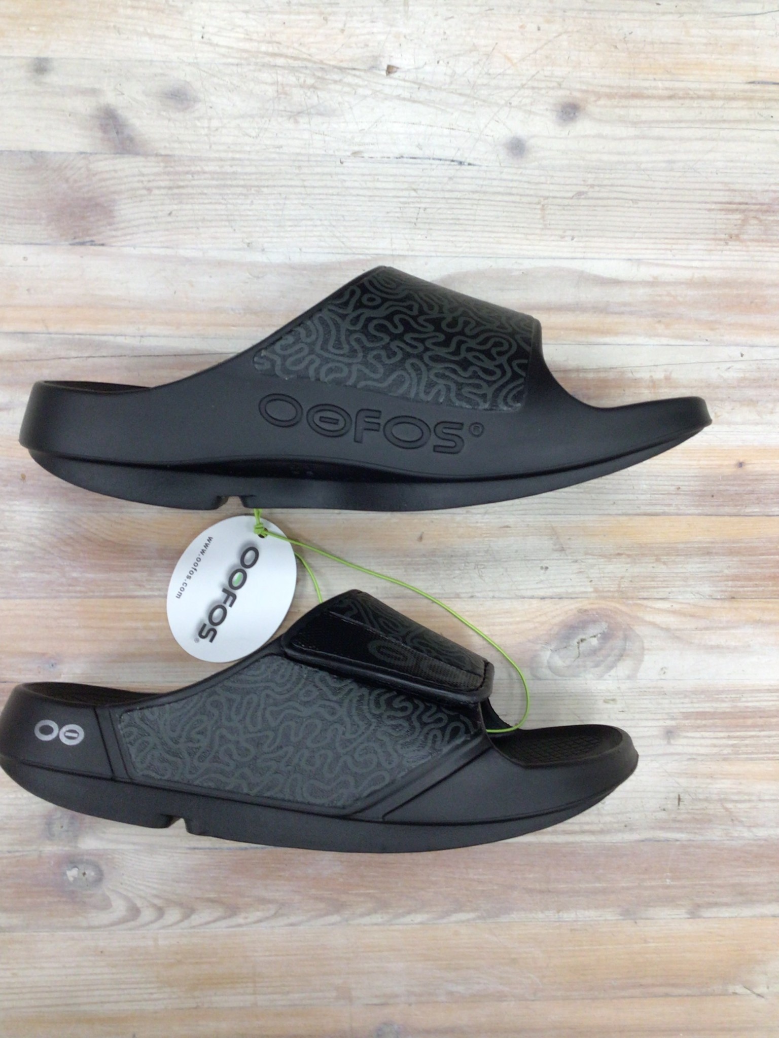 Oofos ooahh sport deals