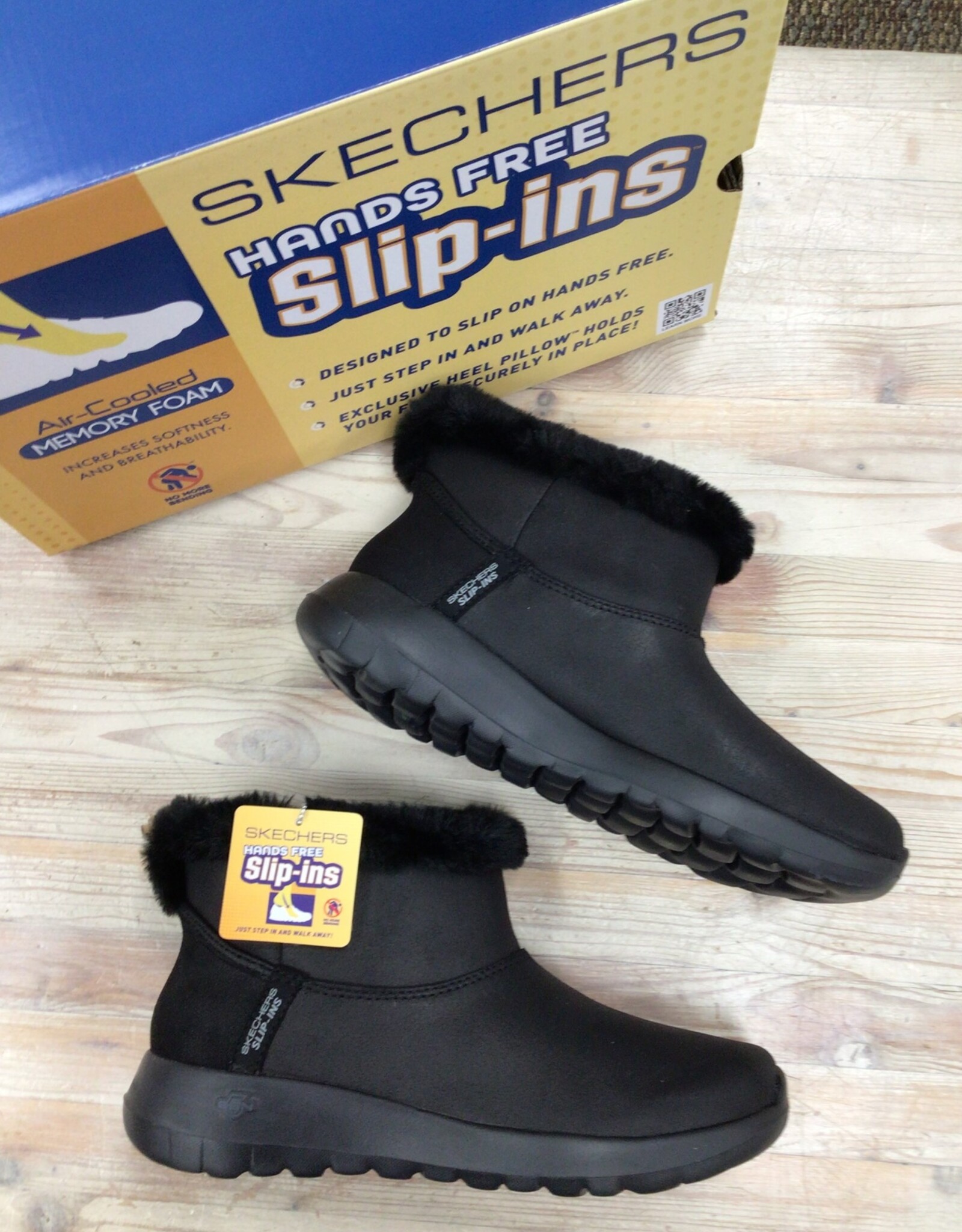 Skechers 144800 On the Go Joy Cozy Dream Ladies Shoes M Orr