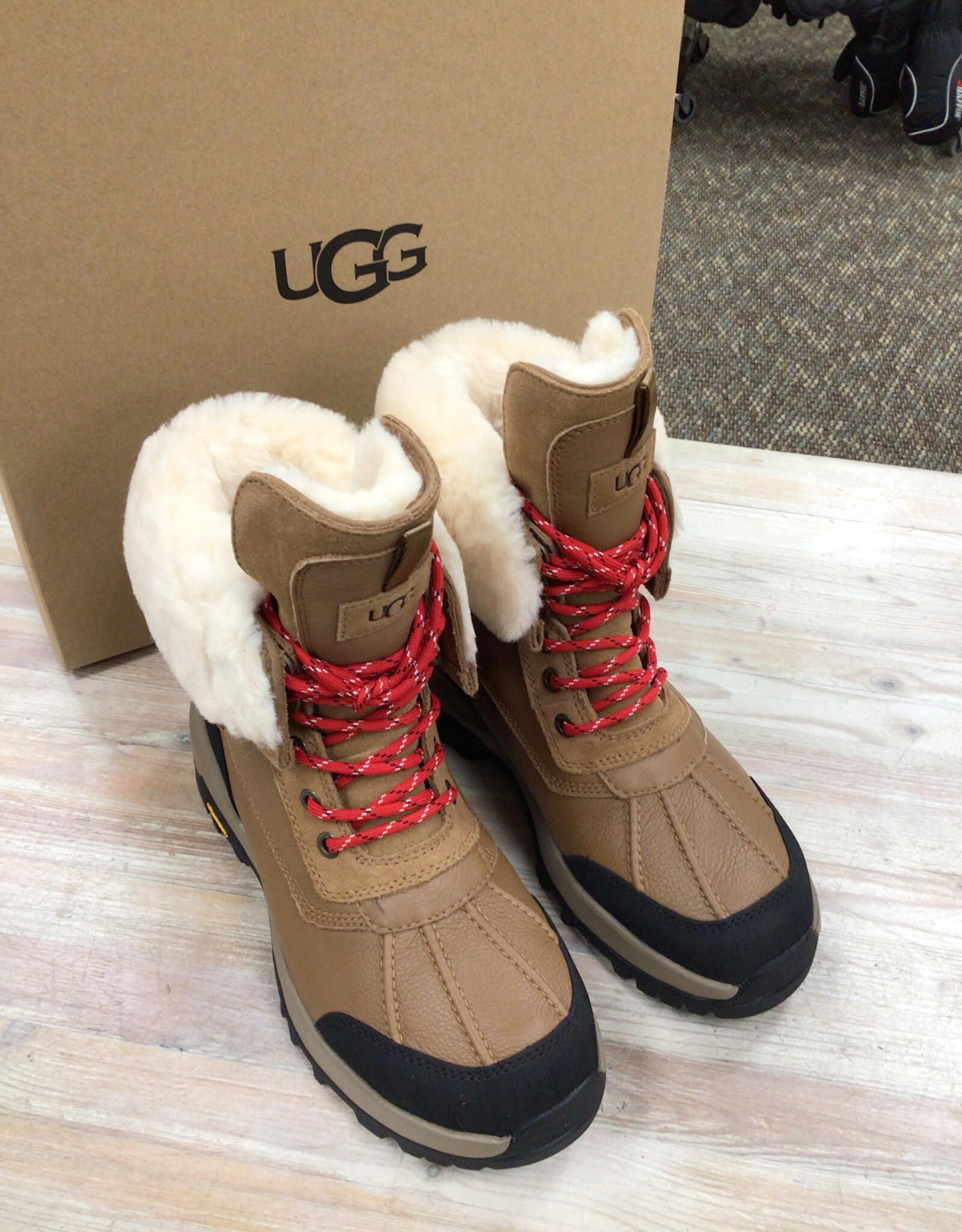 Ugg Ugg Adirondack Boot XXV Ladies’