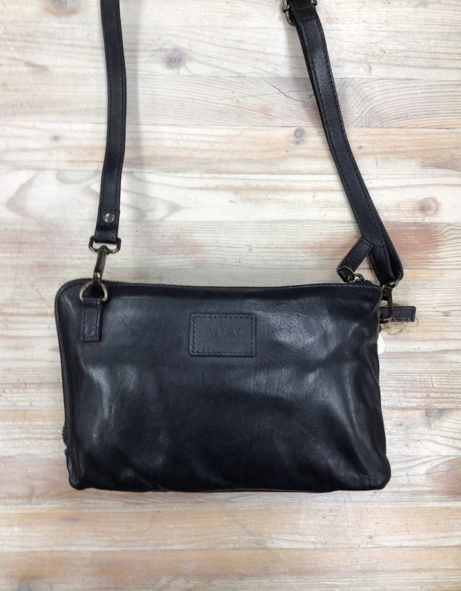 Milo Milo 043 Ariana