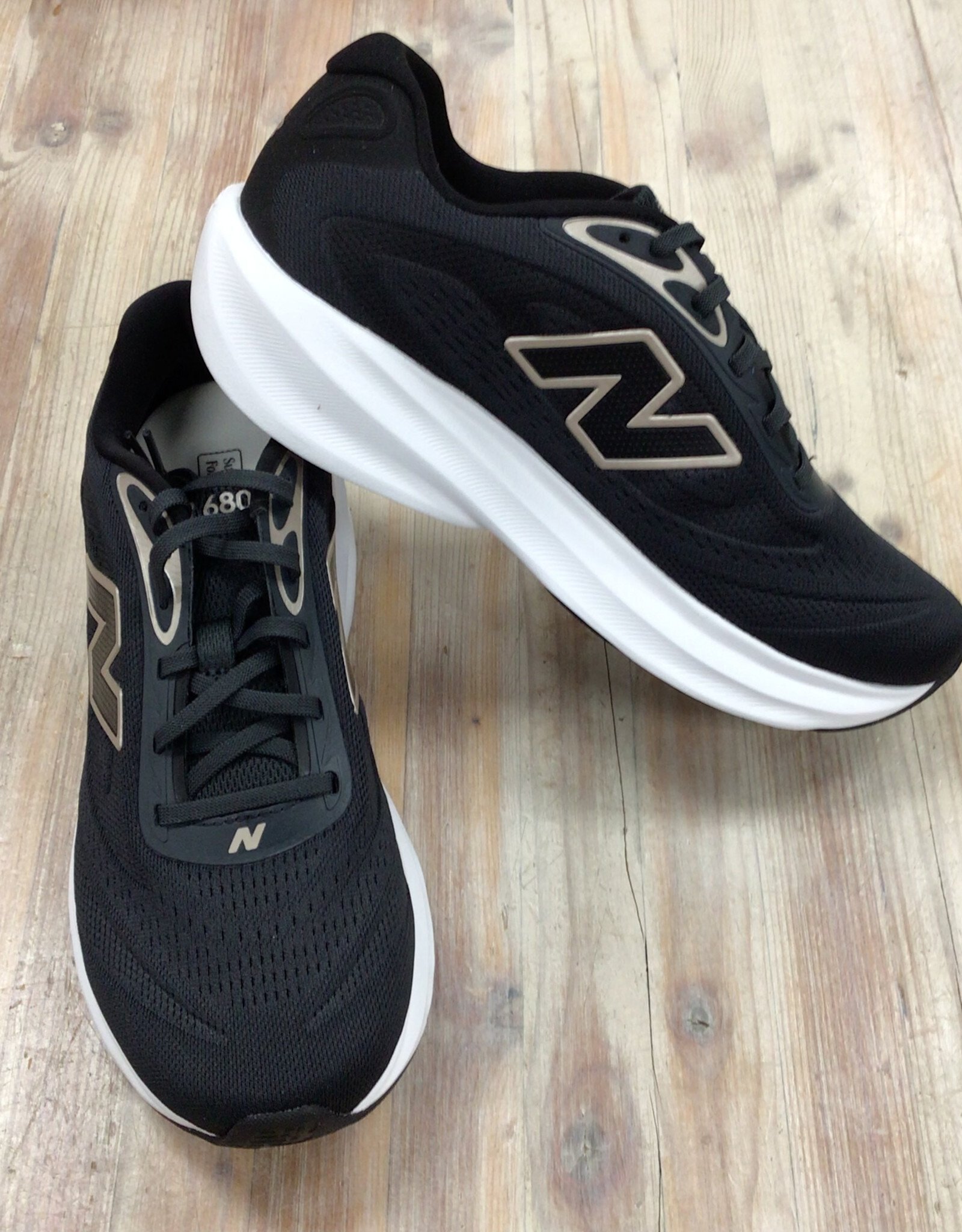 New Balance New Balance W680v9  Ladies’