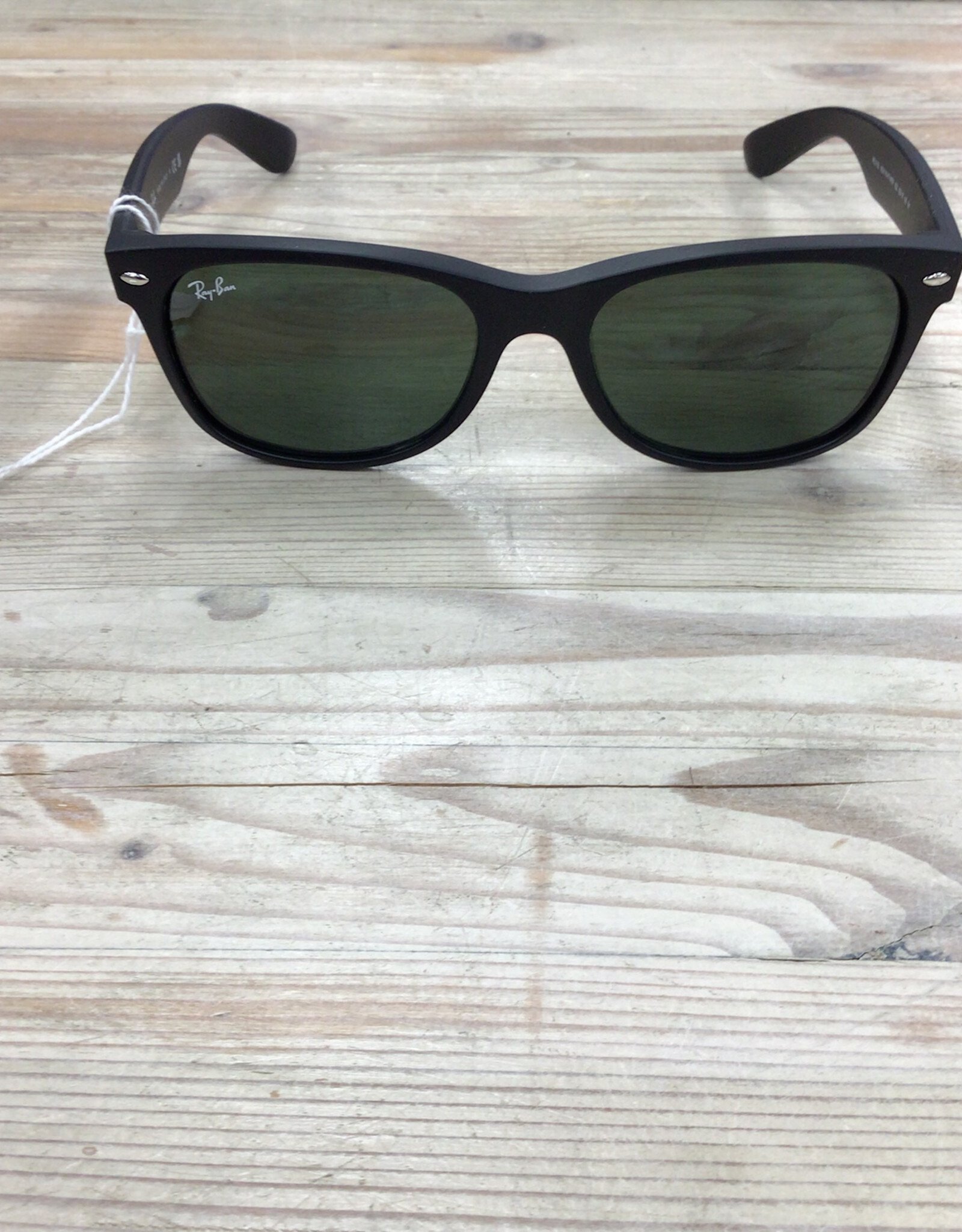 Ray-Ban Ray-Ban 2132 New Wayfarer