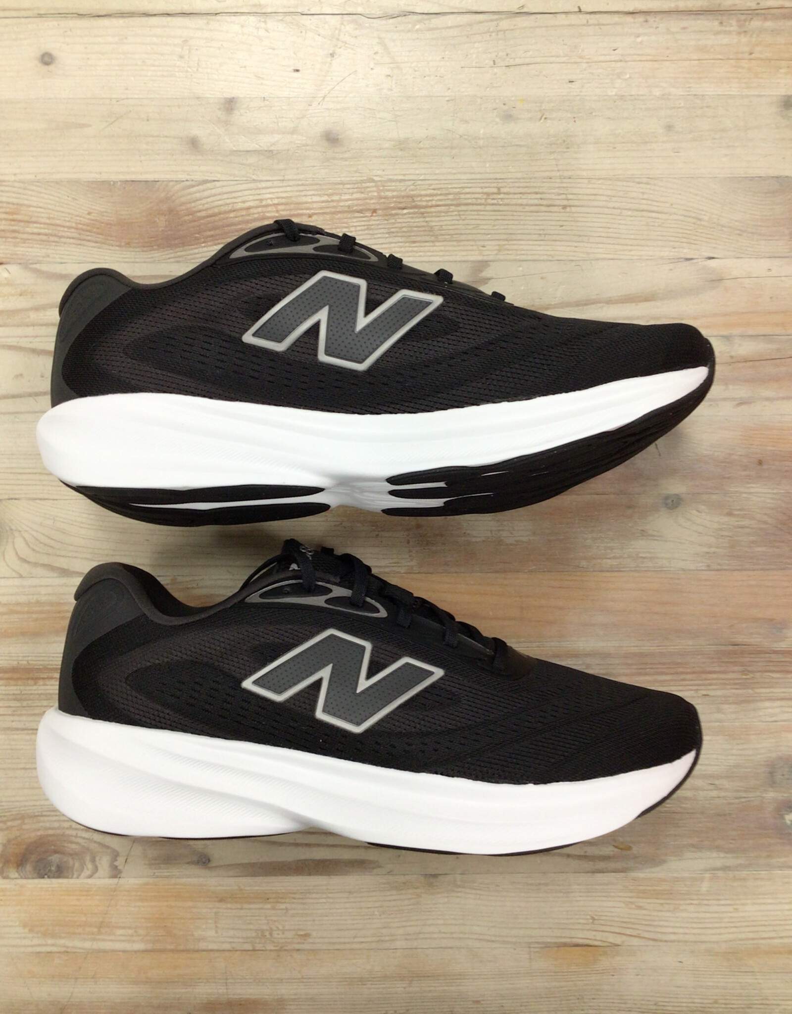 New Balance New Balance M680 v9 Men’s