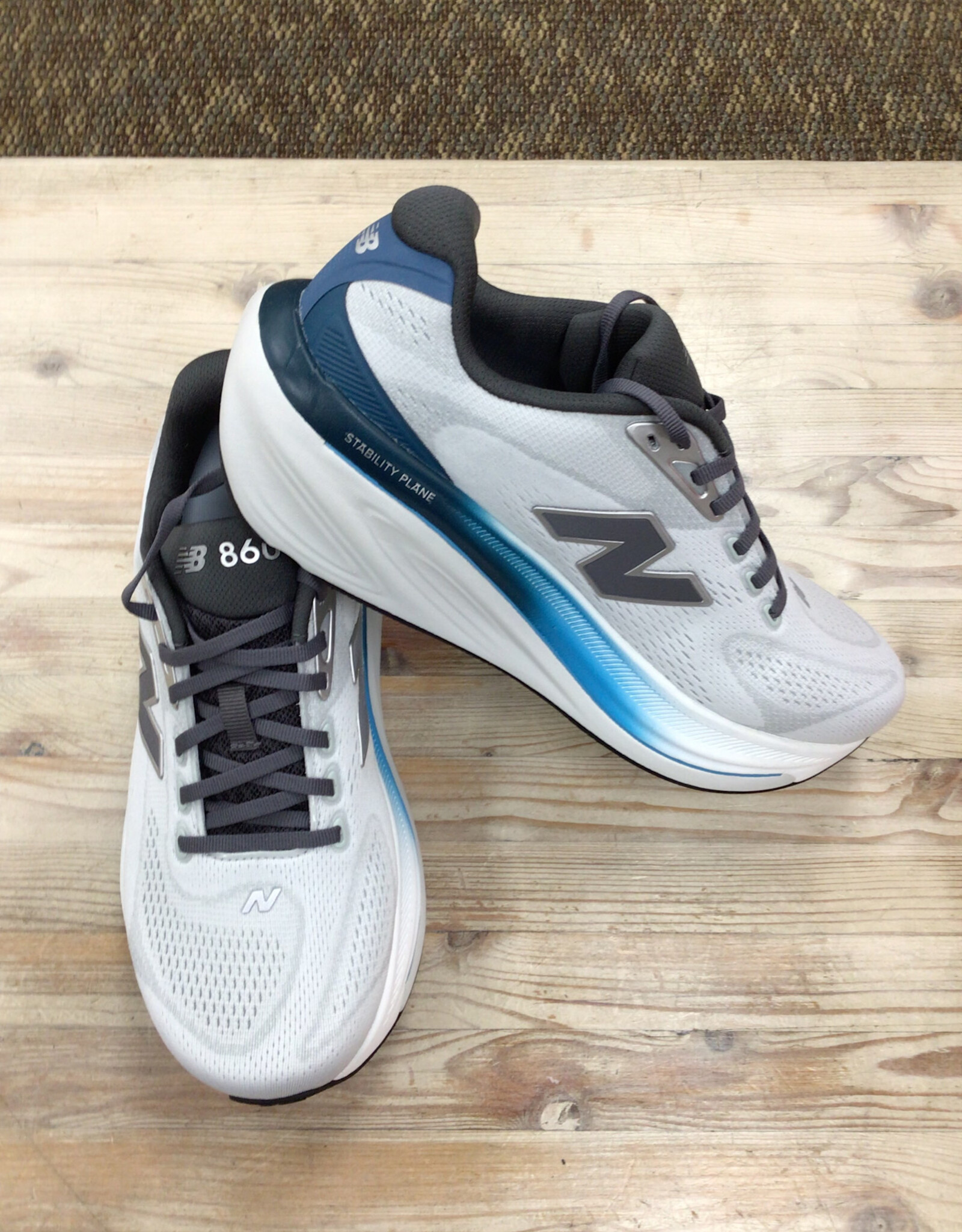 New Balance New Balance M860 v15 Men’s