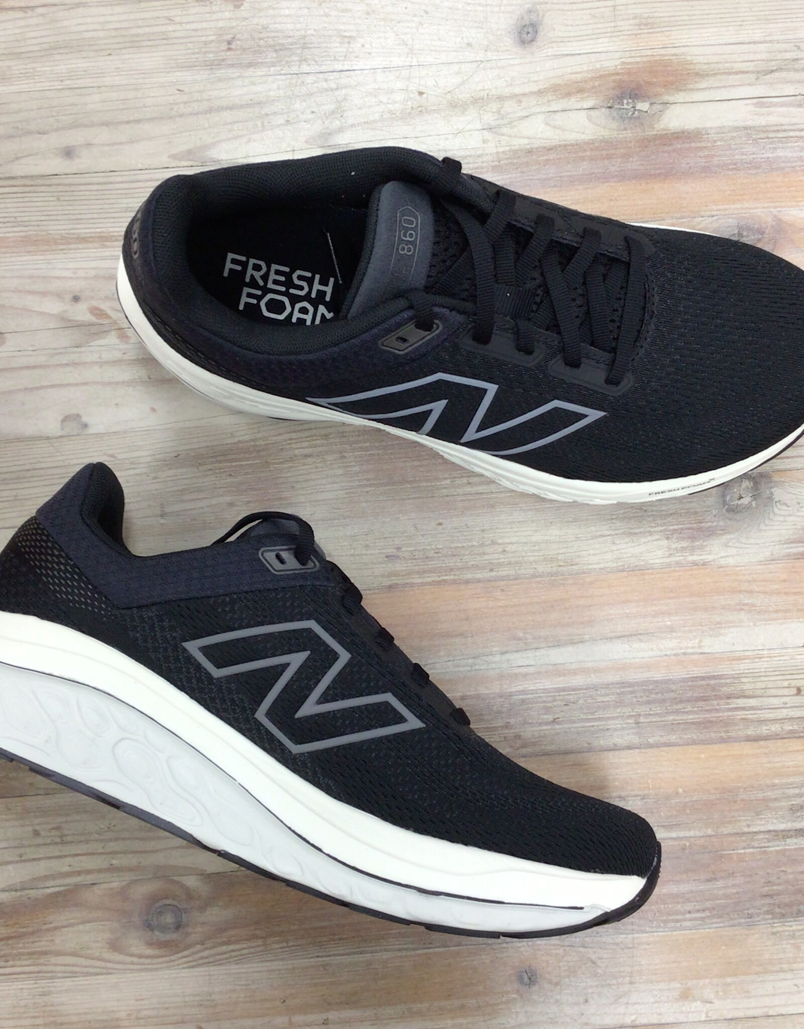 New Balance New Balance W860 V15 Ladies'