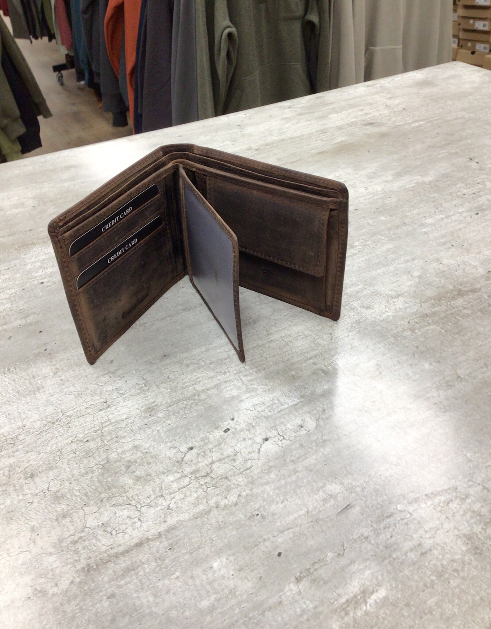 Milo Milo #5345 Trifold Wallet