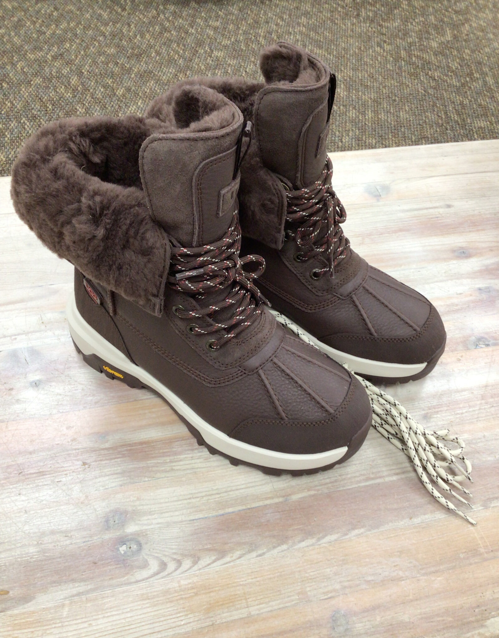 Ugg Ugg Adirondack Boot XXV Ladies’