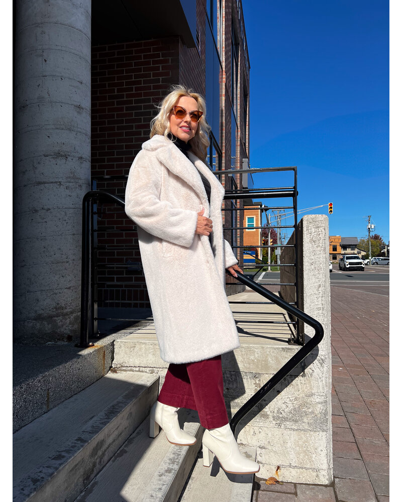 Joseph Ribkoff Manteau Fausse Fourrure 243902