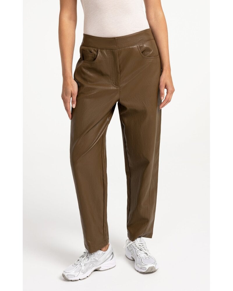 Yaya Pantalon coupe carotte en faux cuir