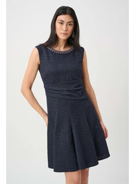 Joseph Ribkoff Robe bouclé avec bordure en perles-263092