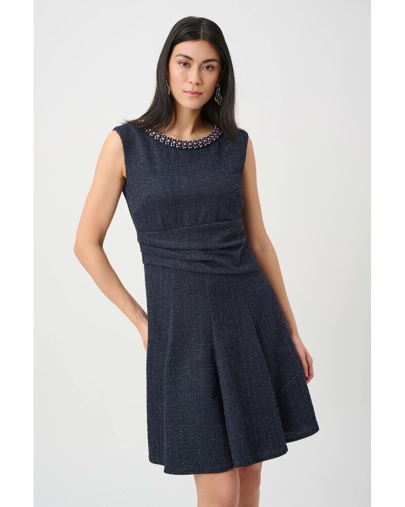 Joseph Ribkoff Robe bouclé avec bordure en perles-263092