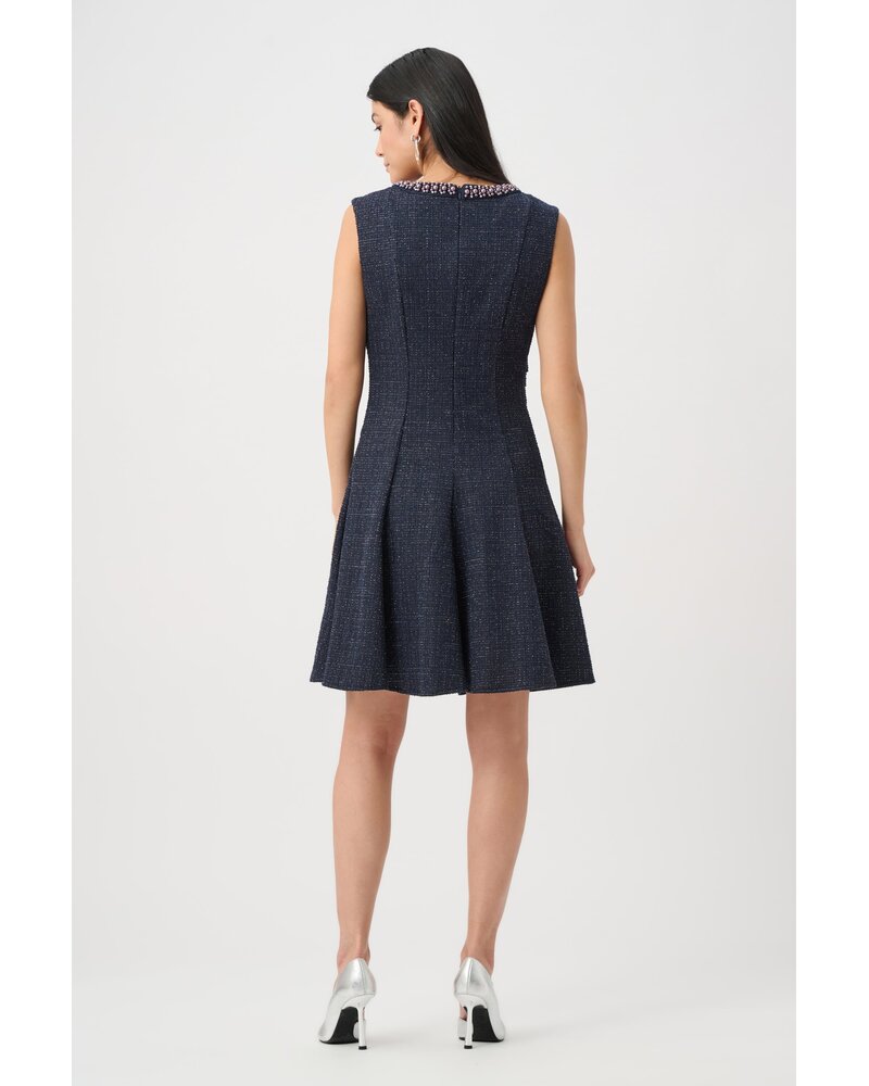 Joseph Ribkoff Robe bouclé avec bordure en perles-263092