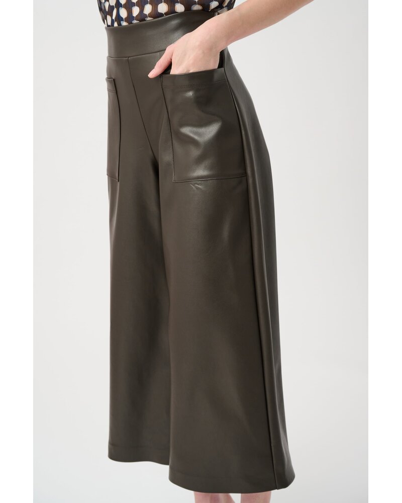 Joseph Ribkoff Pantalon culotte en faux cuir-263096