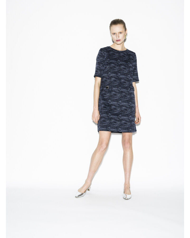 Nadya Toto Robe Dixie