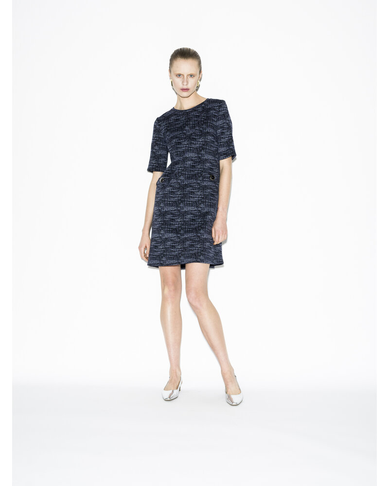 Nadya Toto Robe Dixie