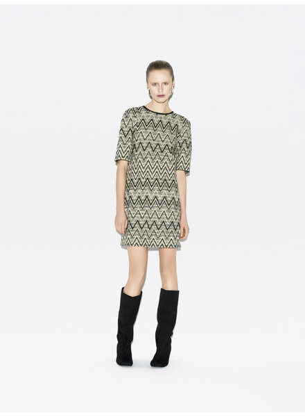 Nadya Toto Robe Brook
