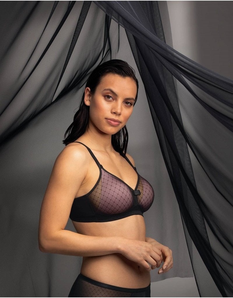 EVE - Underwire bra with moulded cups