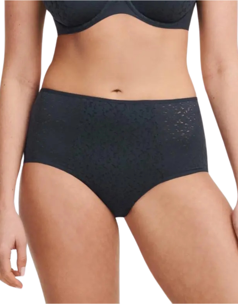 Chantelle Norah Light Control Brief 13F3