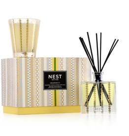 Nest Grapefruit Scented Candle & Reed Diffuser Set