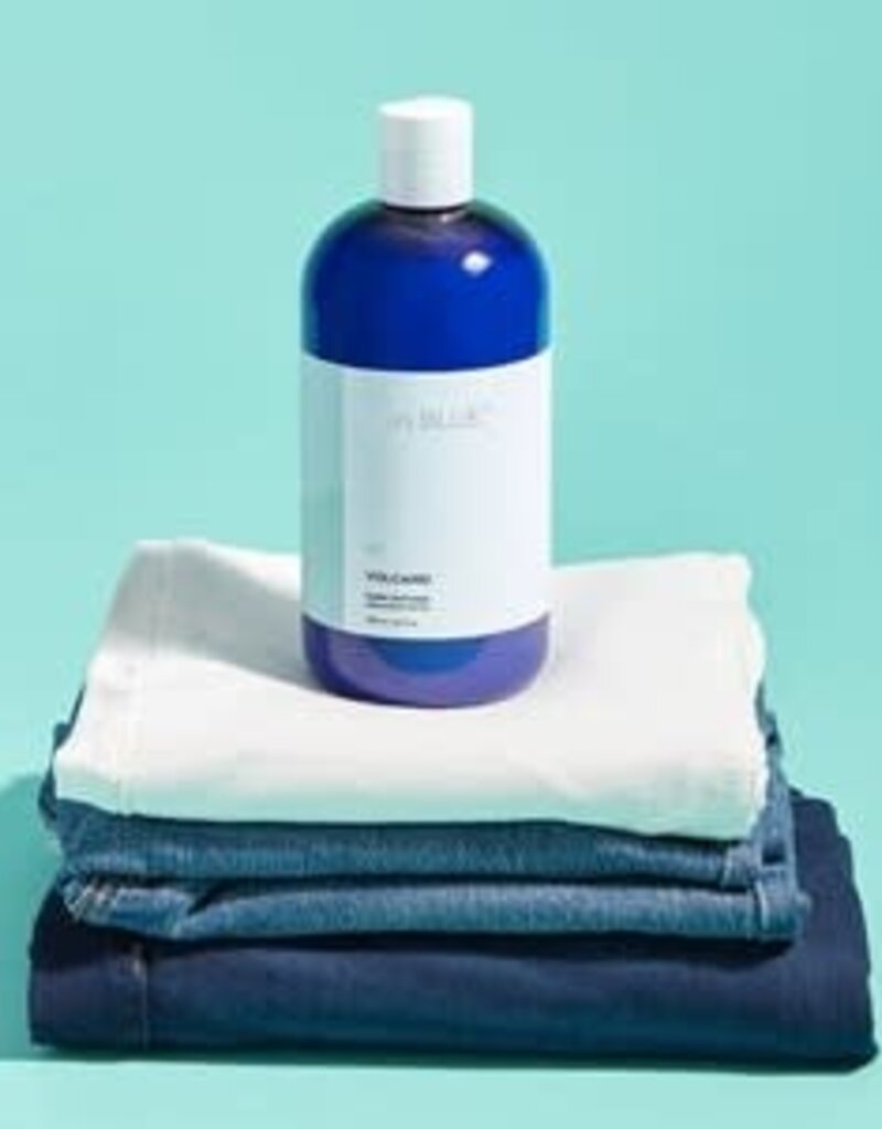 Capri Blue Volcano Fabric Softener 24 oz