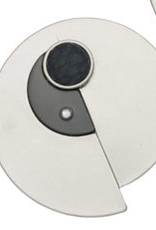 Howards Magnetic Brooch