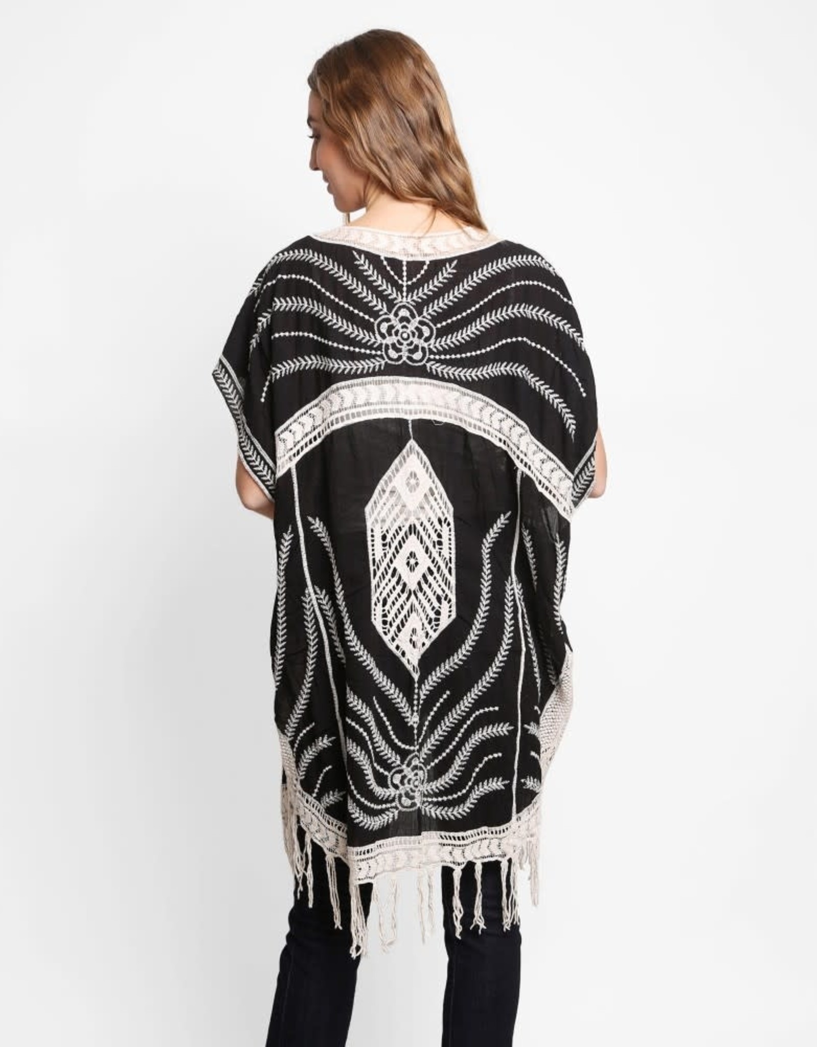7317389 - ComfyLuxe Lightweight Flower & Vine Lace Kimono 7317389 - ComfyLuxe Lightweight Flower & Vine Lace Kimono