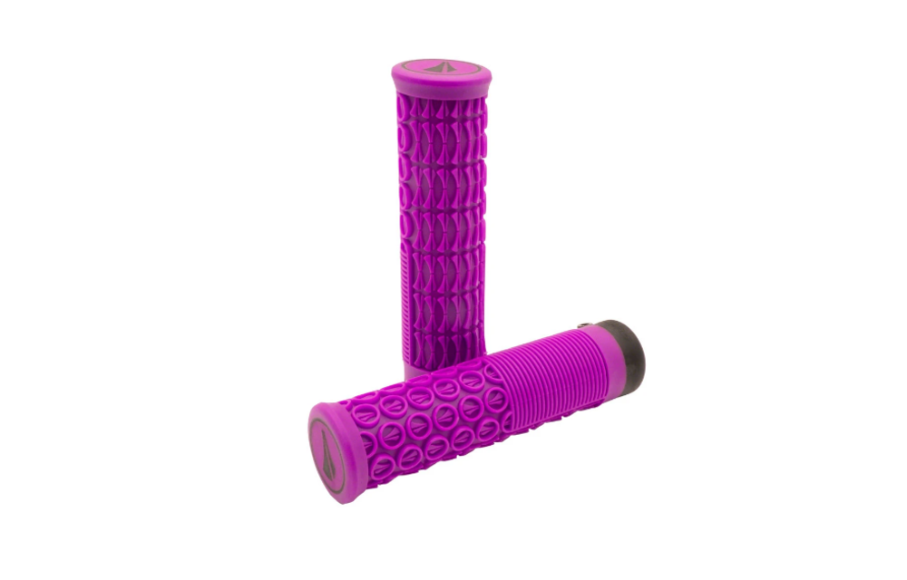 Thrice 33 Lock On Grips