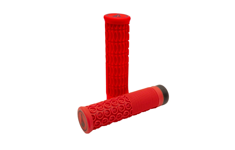 Thrice 33 Lock On Grips